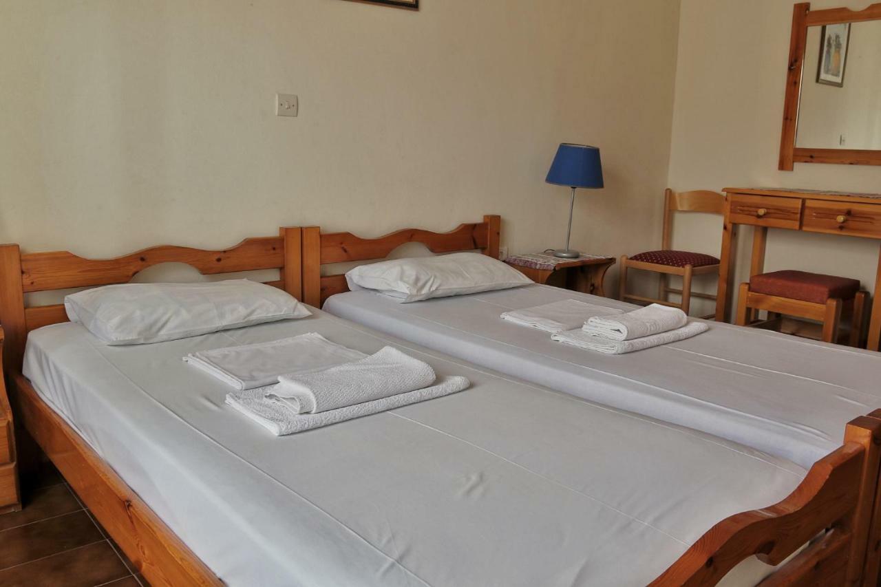 Seaview- 2 Space - Selfcatering Apartment - Helen No 3 Xiropigado Extérieur photo